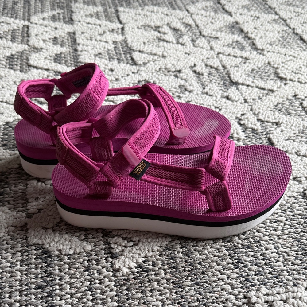 Teva Fuchsia Flatform Universal Sandals